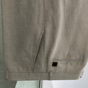 Hugo Boss linen/cotton pants. Excellent near new condition. Size 36 x32
